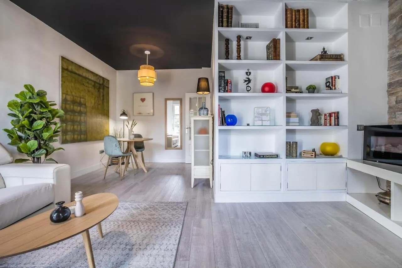 Apartamento Cerca De La Mezquita De Cordoba & Free Private Parking Apartmán