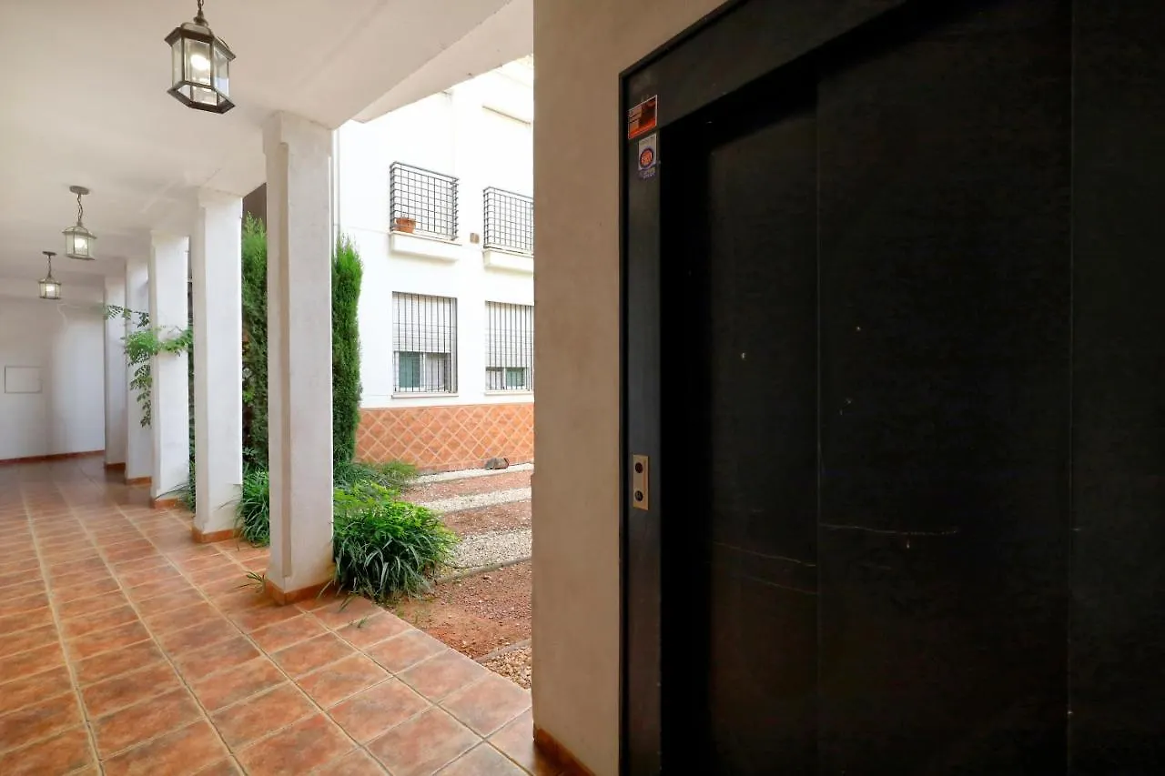 Apartamento Cerca De La Mezquita De Cordoba & Free Private Parking 0*,
